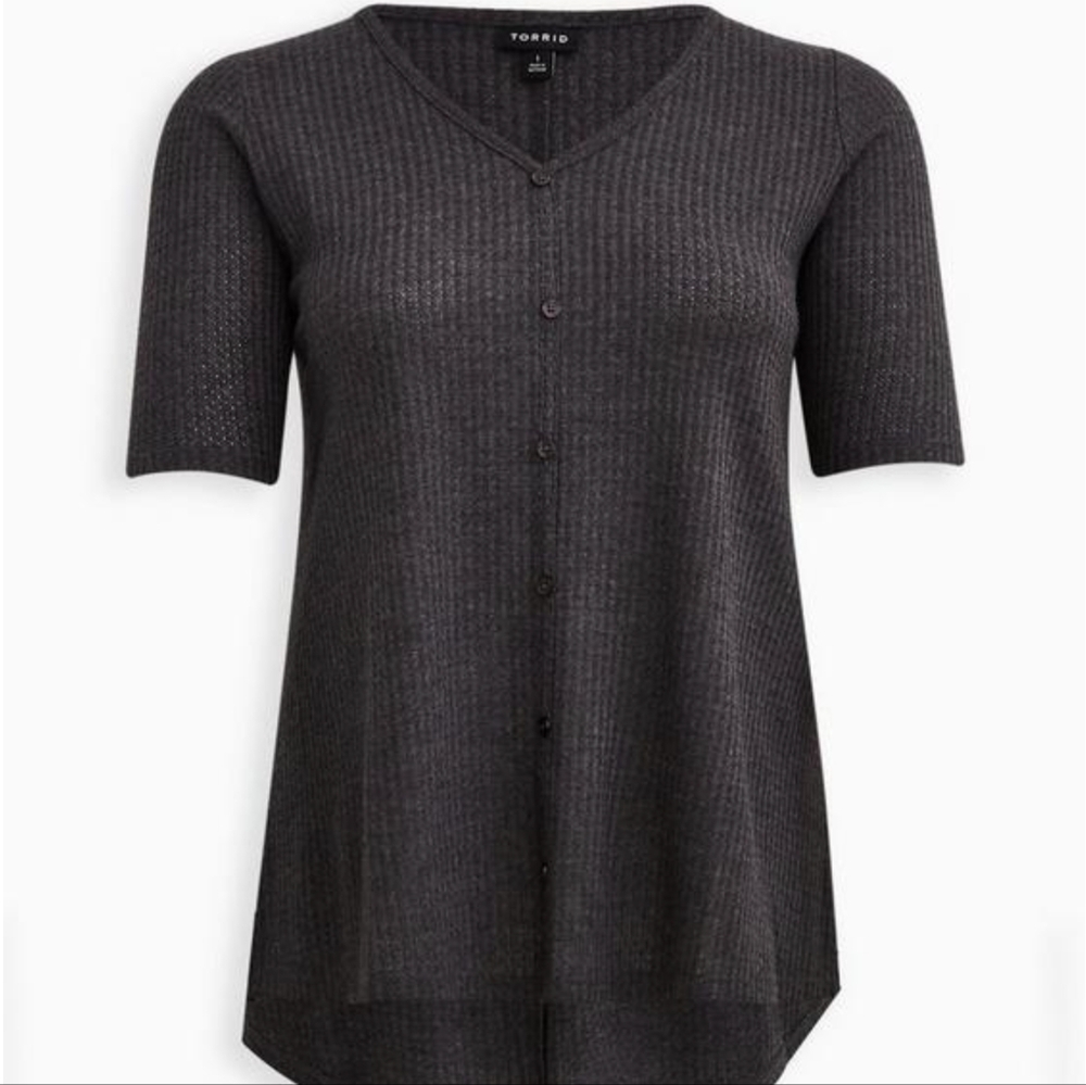 Torrid - size 1 - Favorite Tunic Waffle V-Neck Faux Button-Front Hilo Tee - GREY